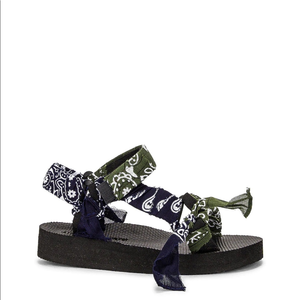 Arizona love. Size 37